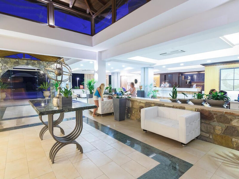 Natura Village Hotel & Spa