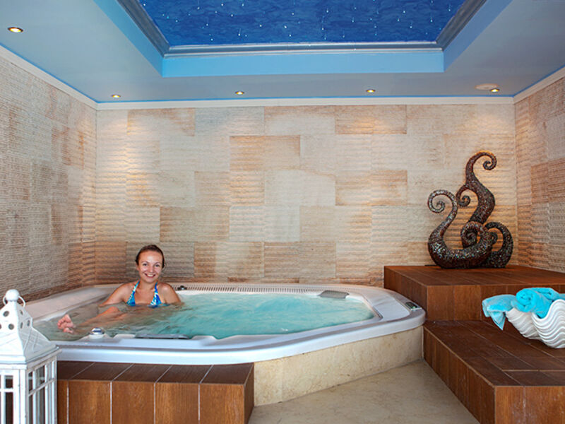 Natura Village Hotel & Spa
