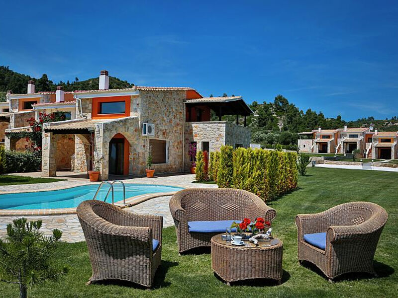 Nefeli Luxury Villas