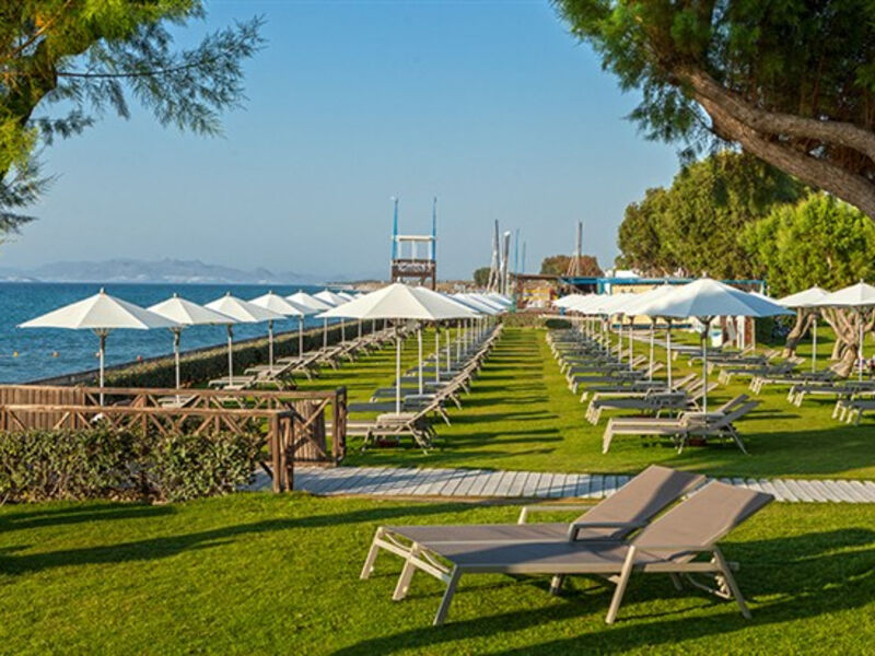 Neptune Luxury Resort