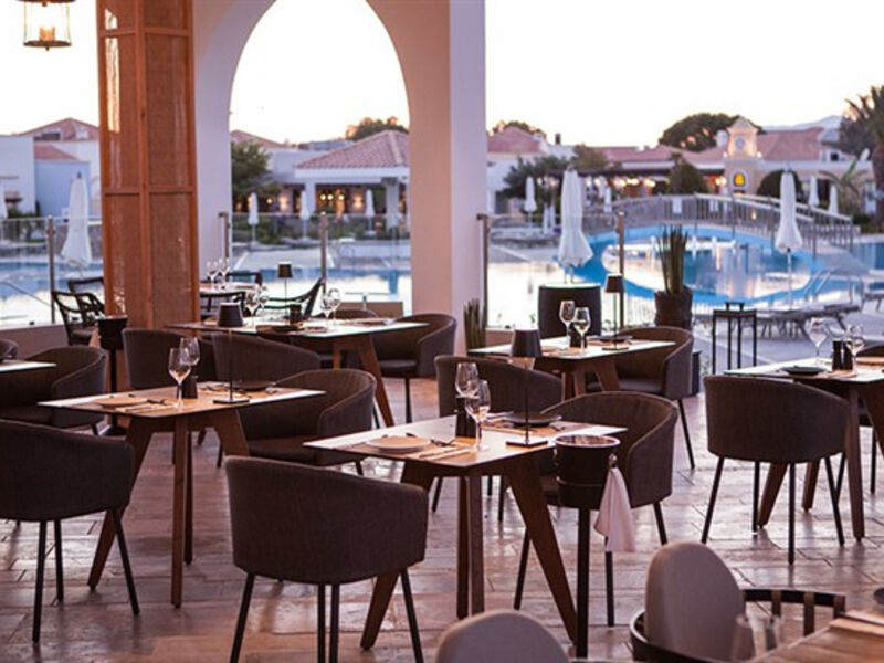 Neptune Luxury Resort
