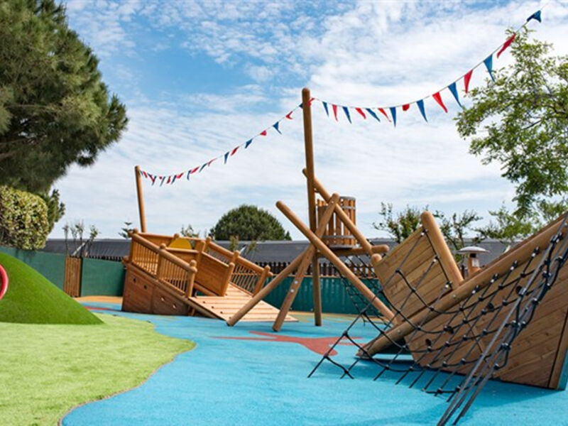 Neptune Luxury Resort