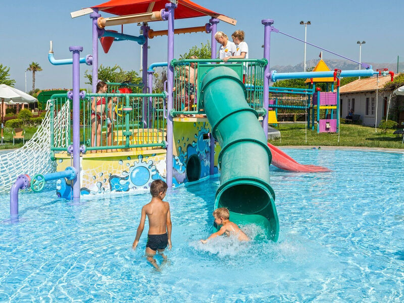 Neptune Luxury Resort