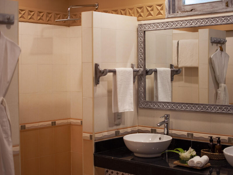 Neptune Palm Beach Boutique Resort & Spa
