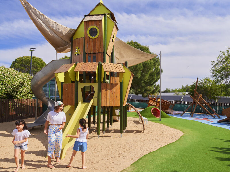Neptune Resort Convention Centre & Spa