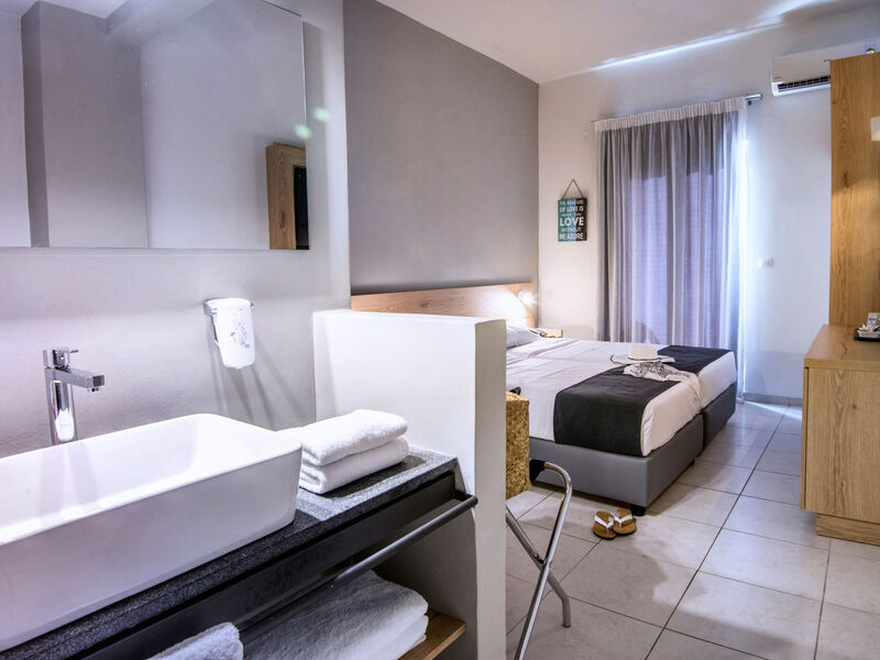 Zeus Hotels Neptuno Beach