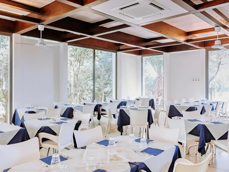 Nicolaus Club Meditur Village