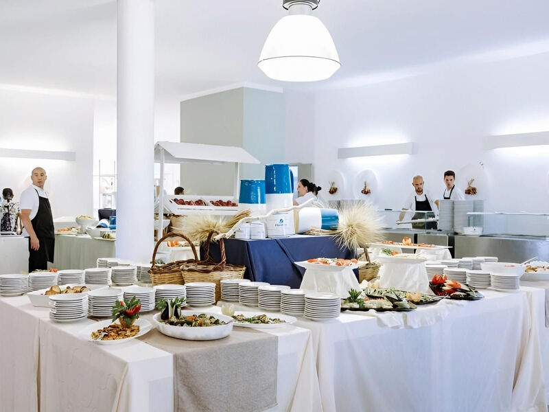 Nicolaus Club Meditur Village