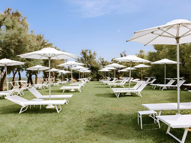 Nicolaus Club Meditur Village