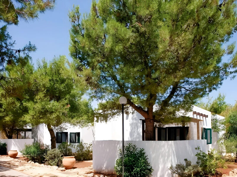 Nicolaus Club Meditur Village