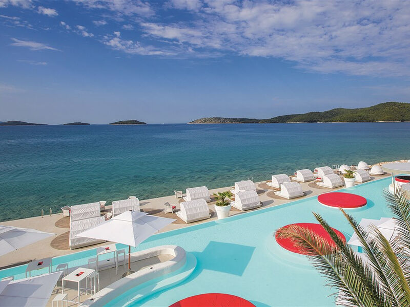 Beach Hotel Niko