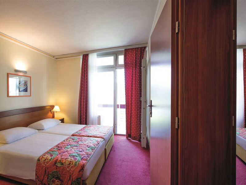 Beach Hotel Niko