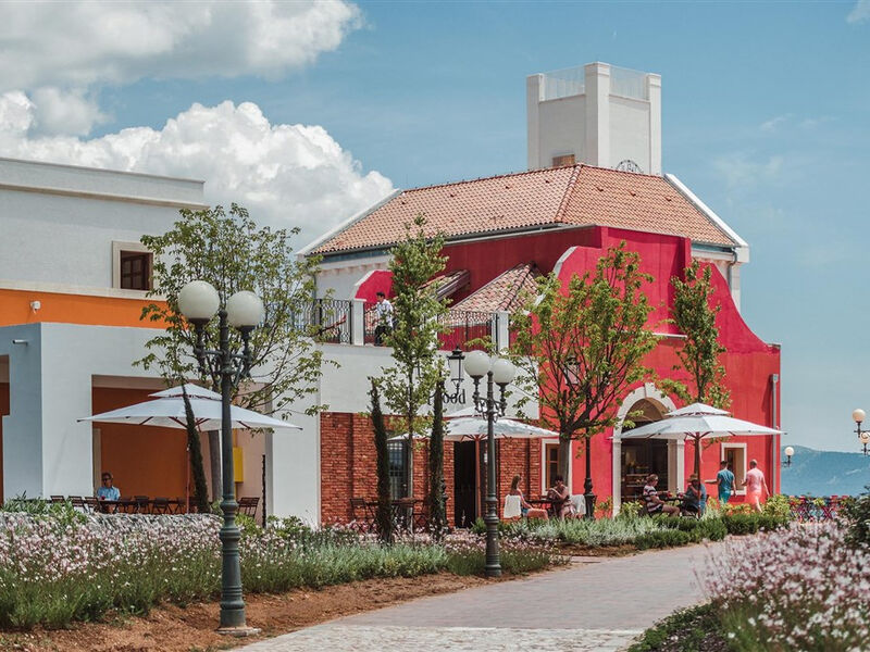 Beach Hotel Niko