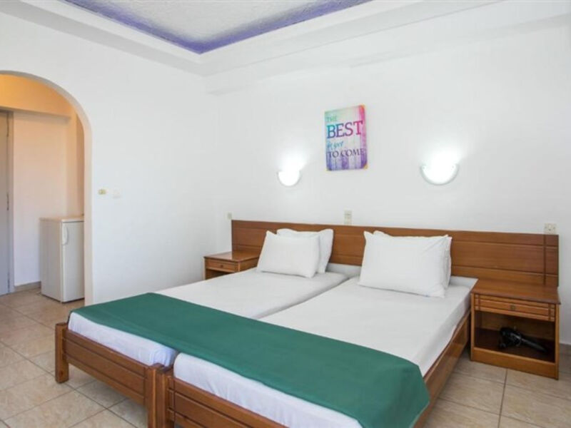 Nikos B&B
