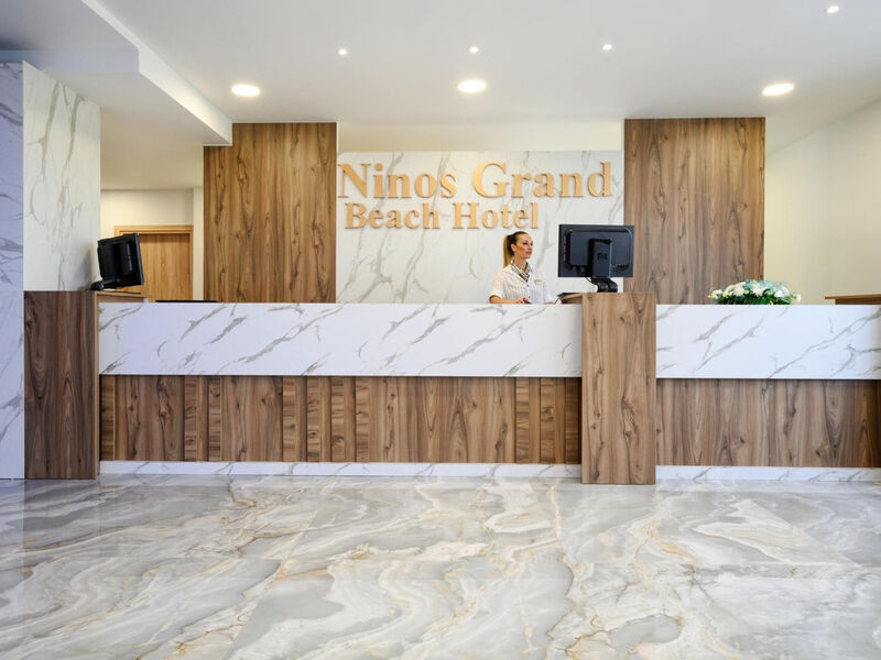 Ninos Grand Beach