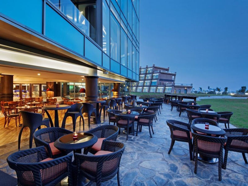 Noah'S Ark Deluxe Hotel & Spa