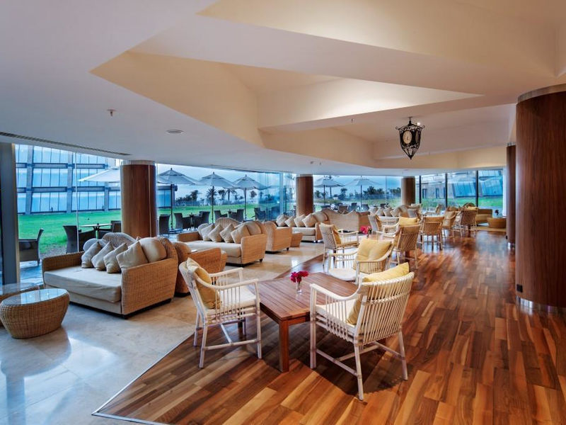 Noah'S Ark Deluxe Hotel & Spa