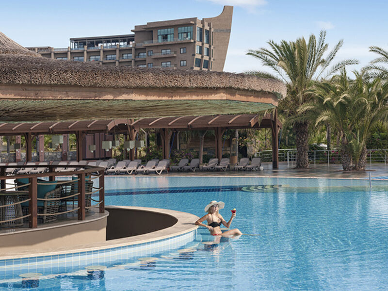 Noah'S Ark Deluxe Hotel & Spa