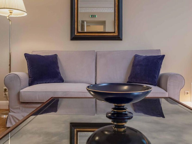 Noble Suites