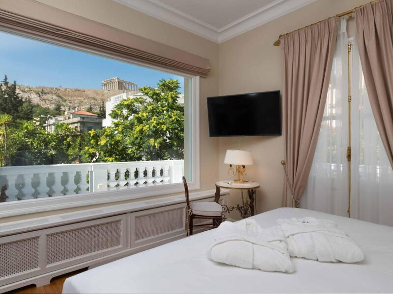 Noble Suites