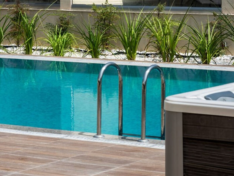 Notos Deluxe Suites
