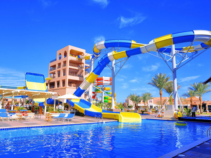 Notos Deluxe Suites