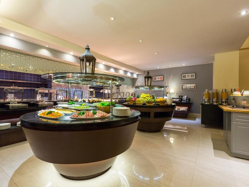 Novotel Deira City Center