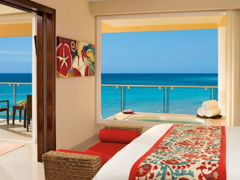 Now Jade Riviera Cancun