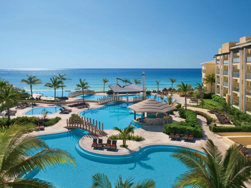 Now Jade Riviera Cancun