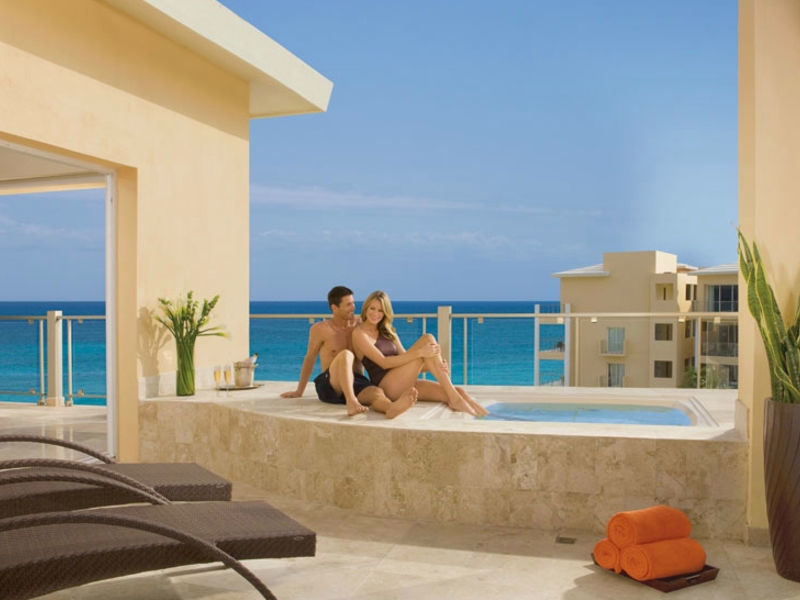 Now Jade Riviera Cancun