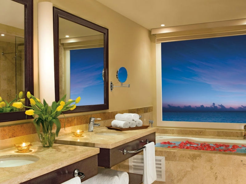 Now Jade Riviera Cancun
