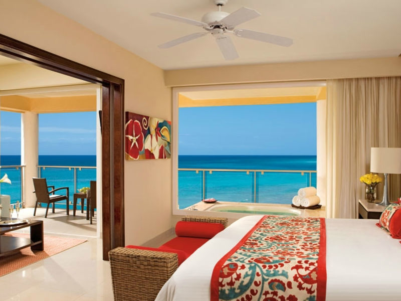 Now Jade Riviera Cancun