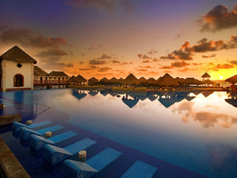 Now Sapphire Riviera Cancun