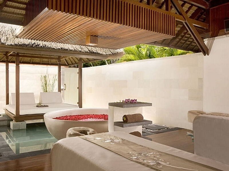 Nusa Dua Beach Hotel & Spa