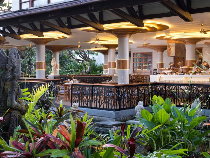 Nusa Dua Beach Hotel & Spa