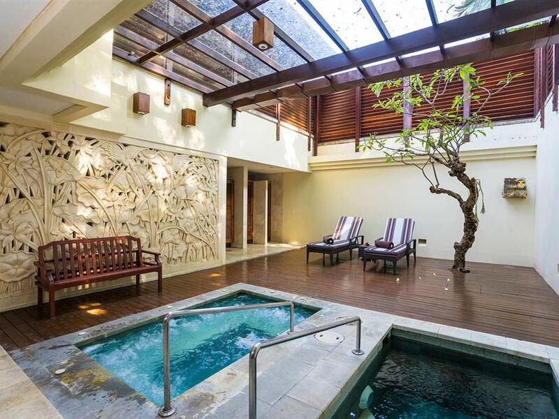 Nusa Dua Beach Hotel & Spa