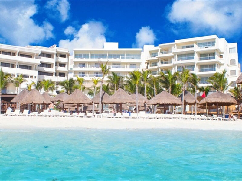 Nyx Cancun