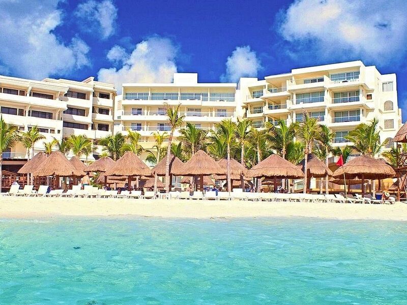 Nyx Cancun