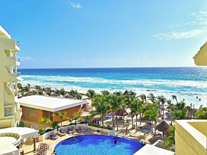 Nyx Cancun