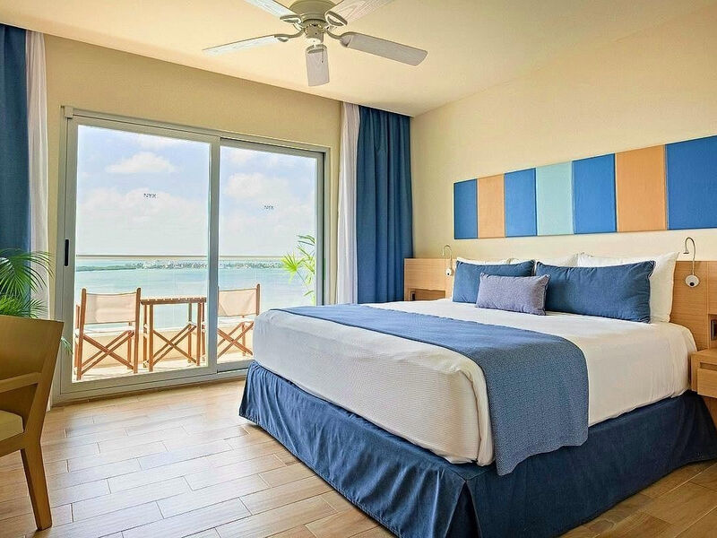 Nyx Cancun