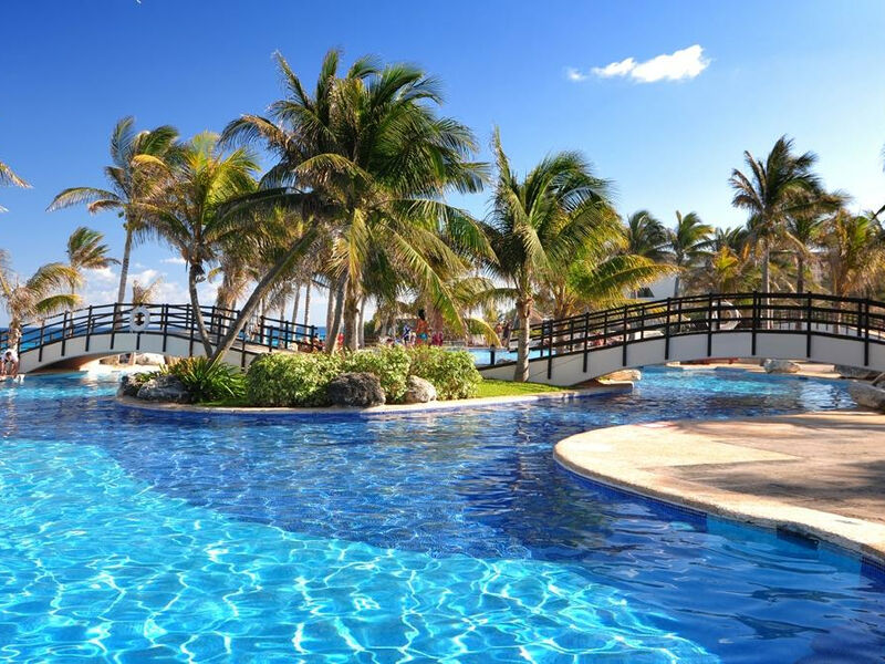 Oasis Cancun Grand
