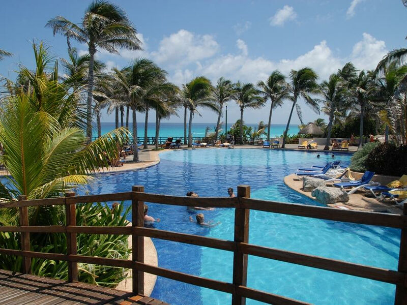 Oasis Cancun Grand