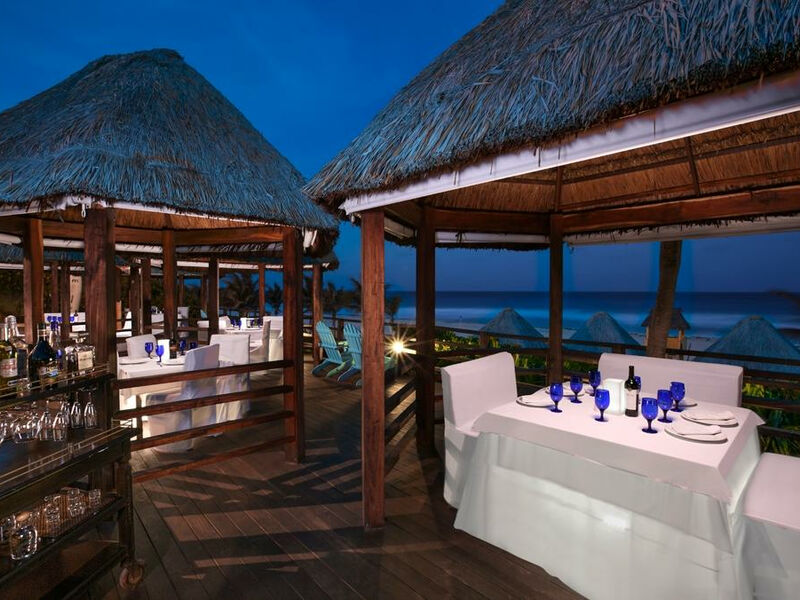 Oasis Cancun Grand