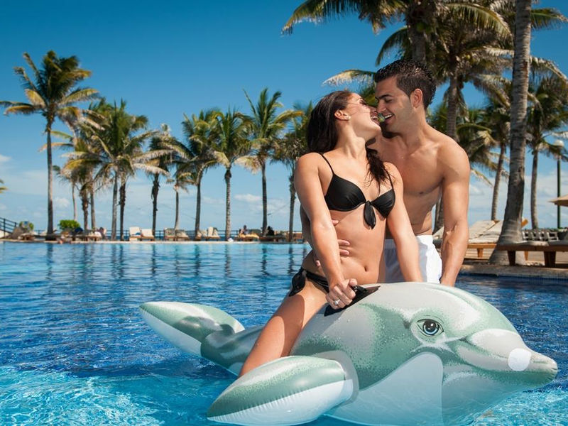 Oasis Cancun Lite