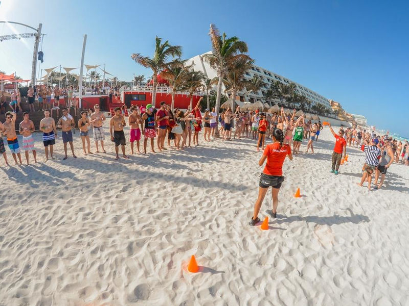 Oasis Cancun Lite