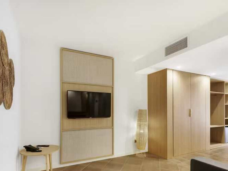 Occidental Cala Vinas