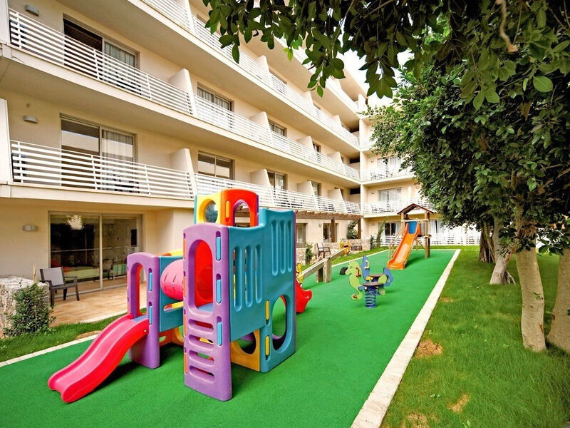 Occidental Cala Vinas