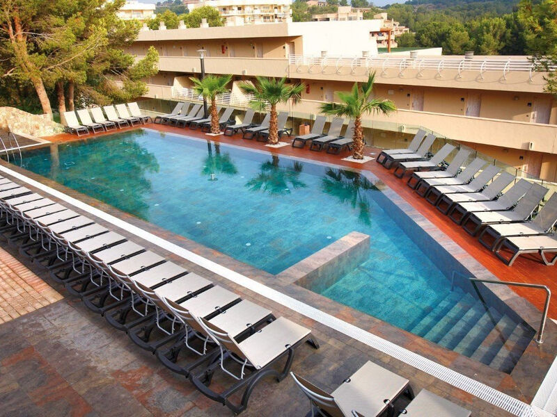 Occidental Cala Vinas