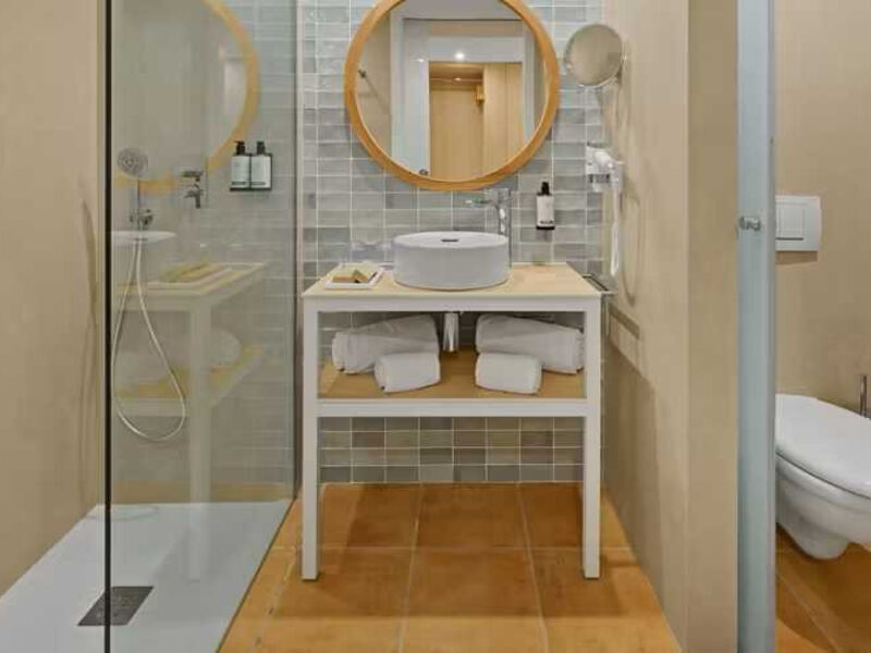 Occidental Cala Vinas