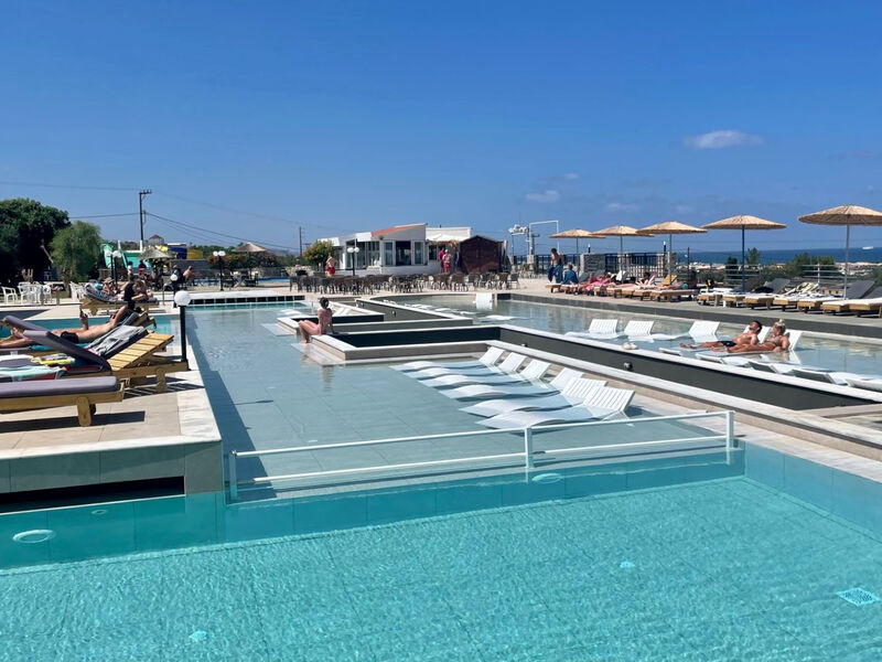 Ocean Heights View Hotel